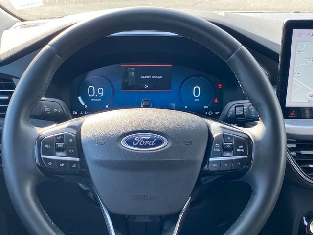 Used 2023 Ford Escape Platinum image 8