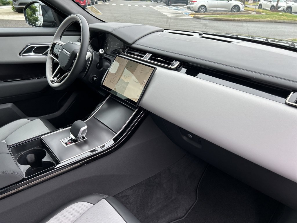 New 2026 Land Rover Range Rover Velar Dynamic SE AWD/4WD image 20