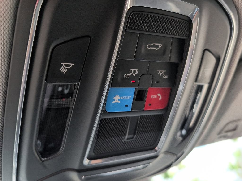Used 2023 Jeep Grand Cherokee Limited AWD/4WD image 21