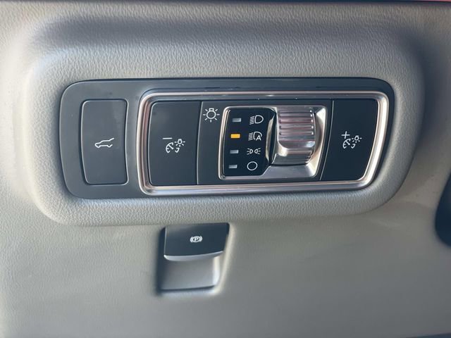 Used 2025 Lincoln Nautilus Black Label w/ Jet Appearance Package AWD/4WD image 18