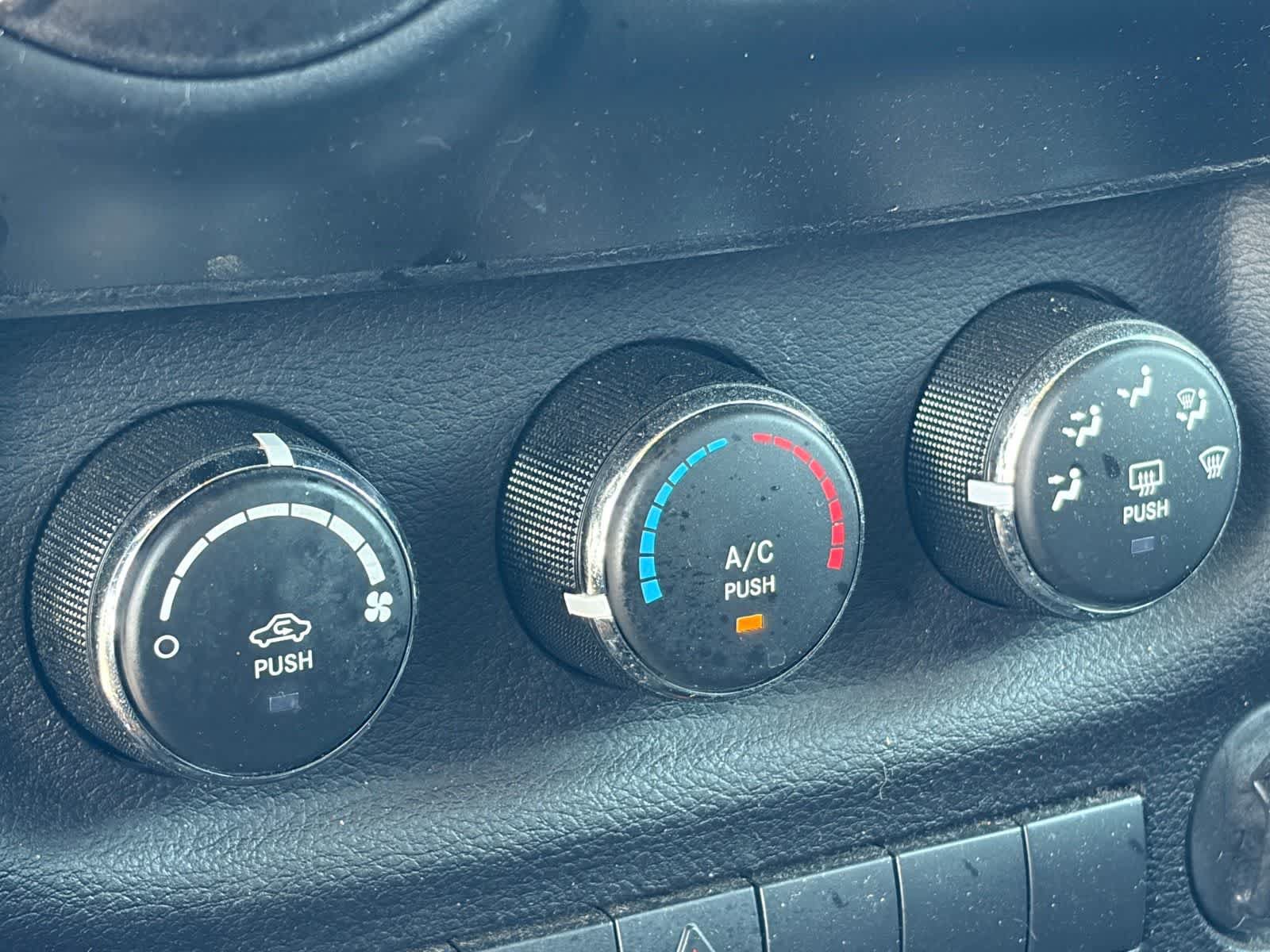 Used 2018 Jeep Wrangler Unlimited Sport AWD/4WD image 28