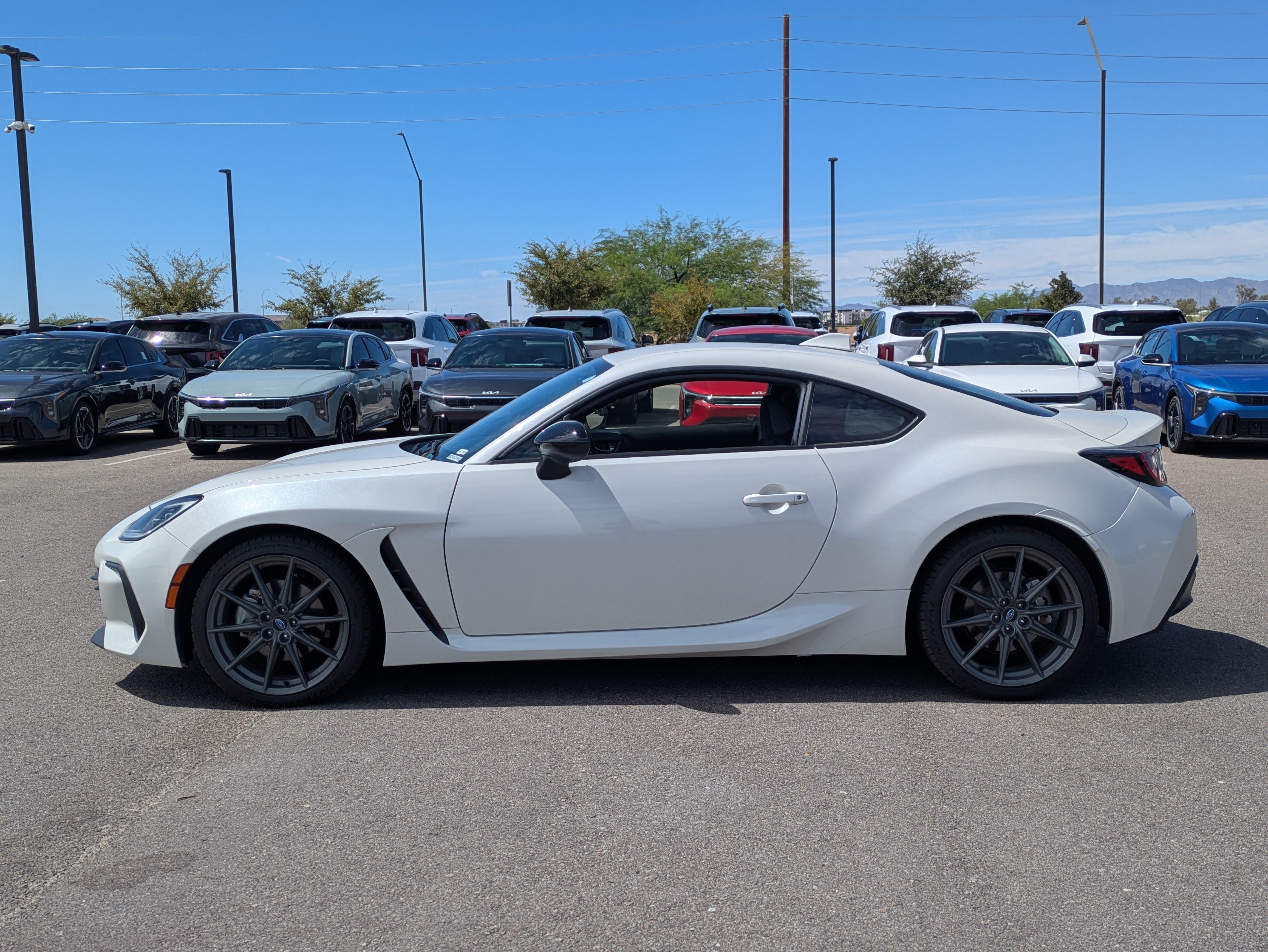Used 2022 Subaru BRZ Limited RWD image 2