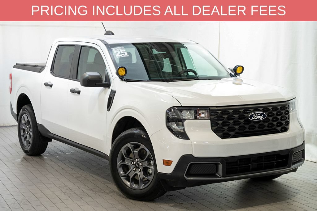 Used 2025 Ford Maverick XLT FWD image 1