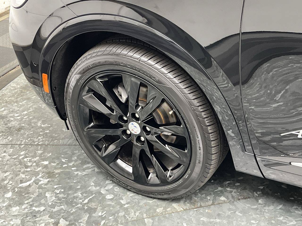 Certified 2023 Buick Envision Avenir AWD/4WD image 34
