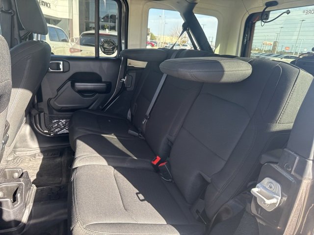 Used 2021 Jeep Wrangler Unlimited Sport image 16