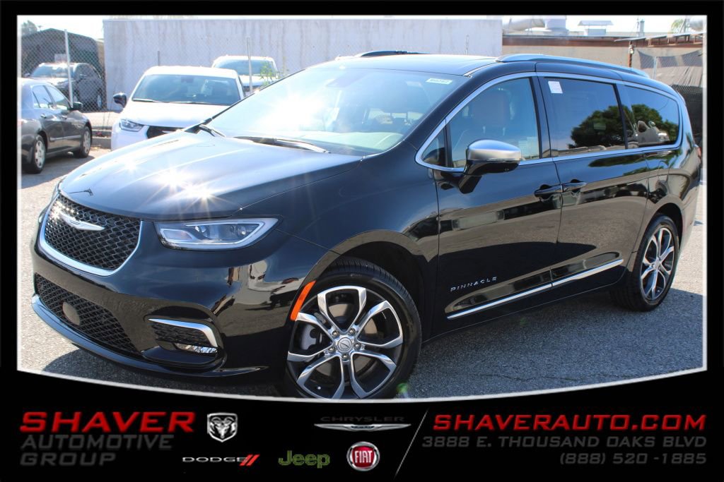 New 2026 Chrysler Pacifica Pinnacle image 1