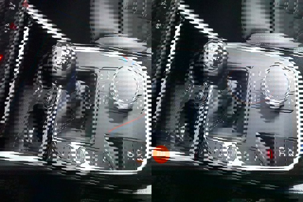 Used 2023 BMW M2 RWD image 13