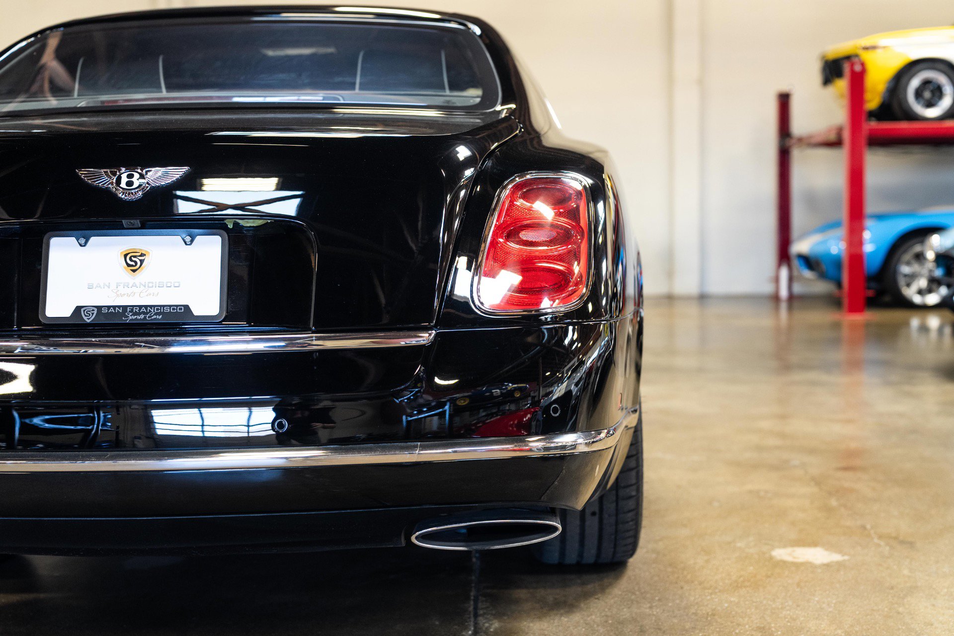 Used 2014 Bentley Mulsanne image 32