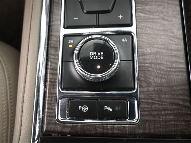 Used 2019 Ford Expedition Limited w/ Equipment Group 302A image 26