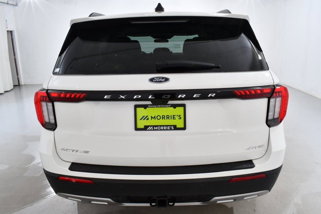 New 2025 Ford Explorer Active w/ Active Comfort Package image 13