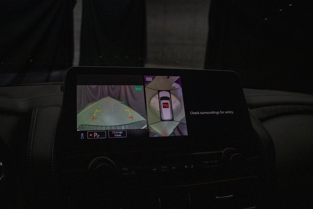 Used 2024 Nissan Armada Platinum w/ Captain's Chairs Package image 38