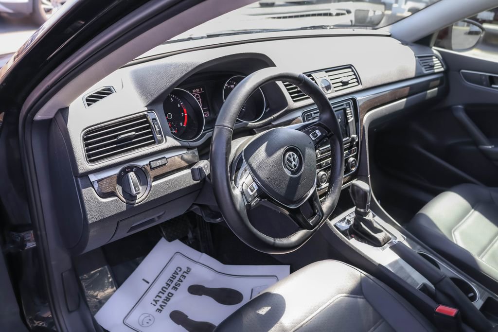 Used 2016 Volkswagen Passat 1.8T SE image 15