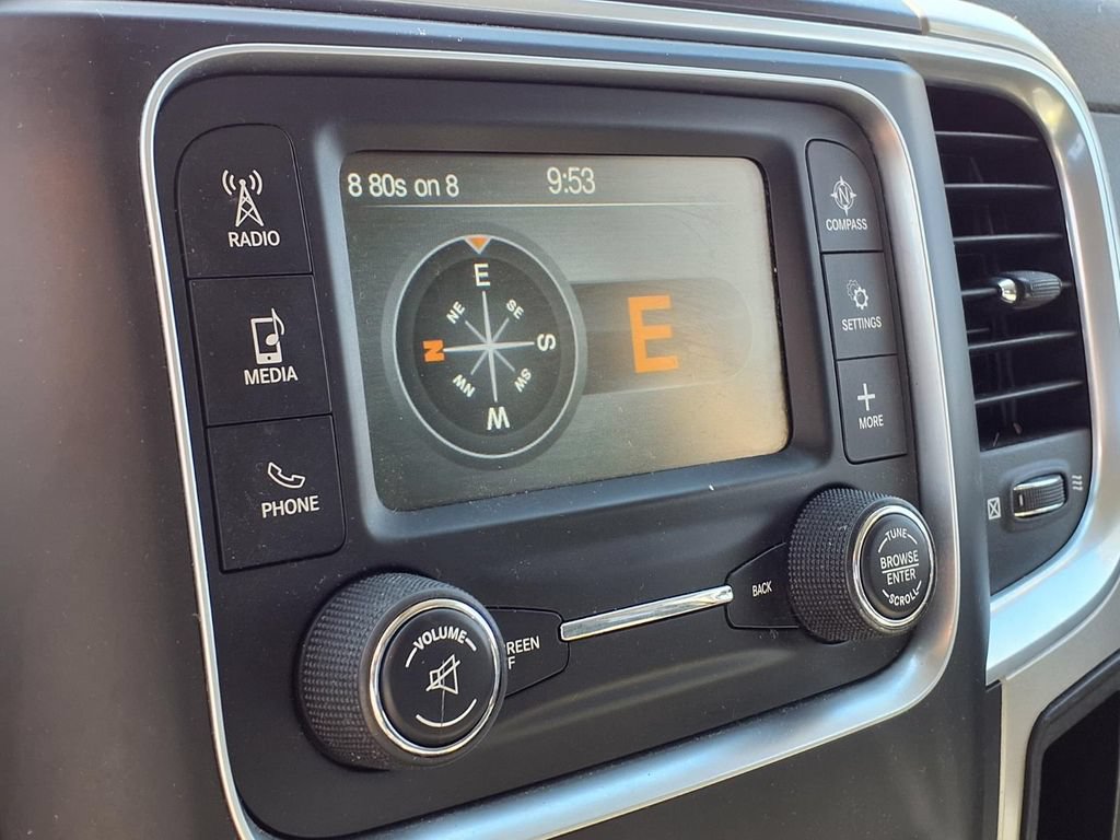 Used 2019 RAM 1500 Classic SLT AWD/4WD image 16