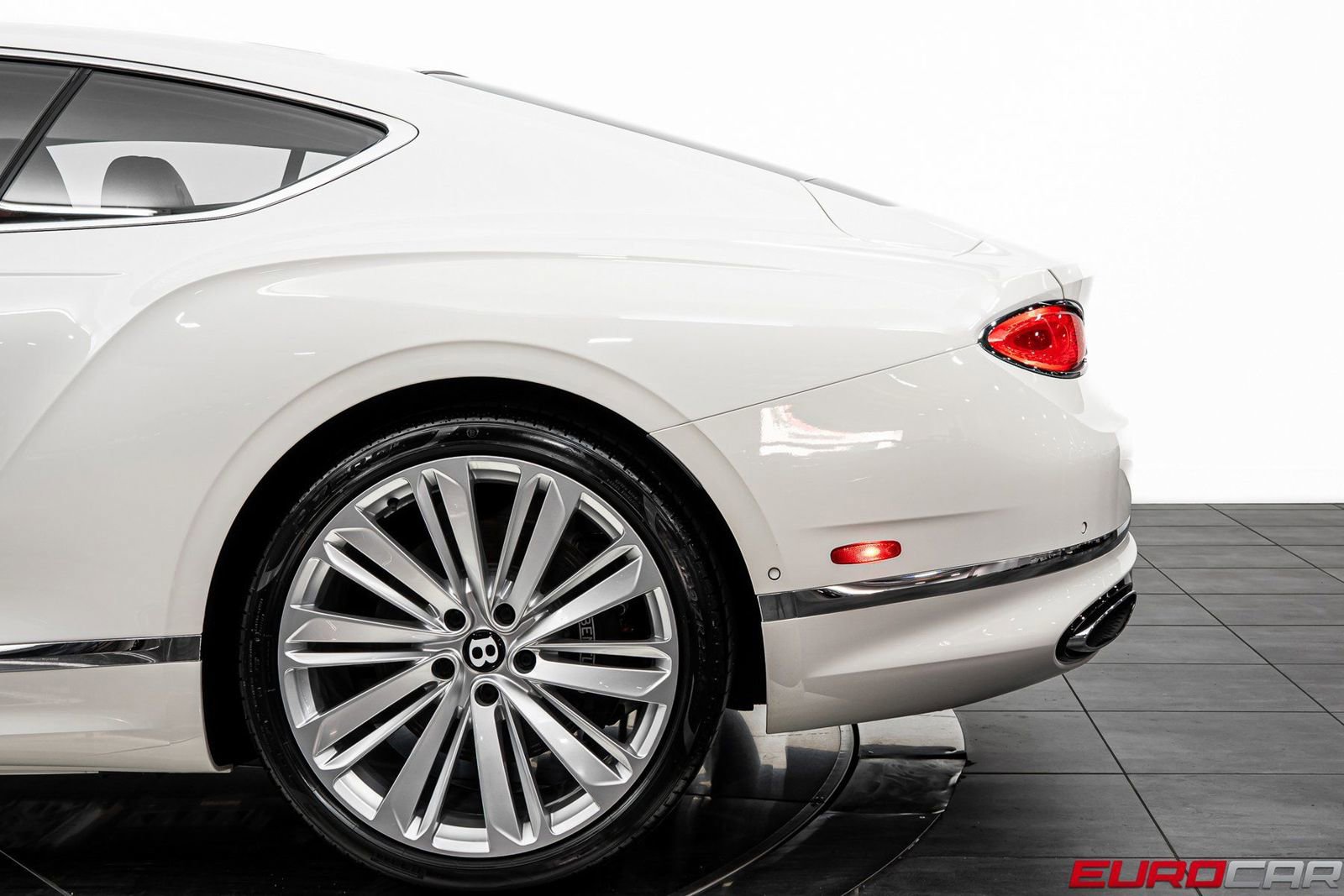 Used 2022 Bentley Continental GT Speed image 14