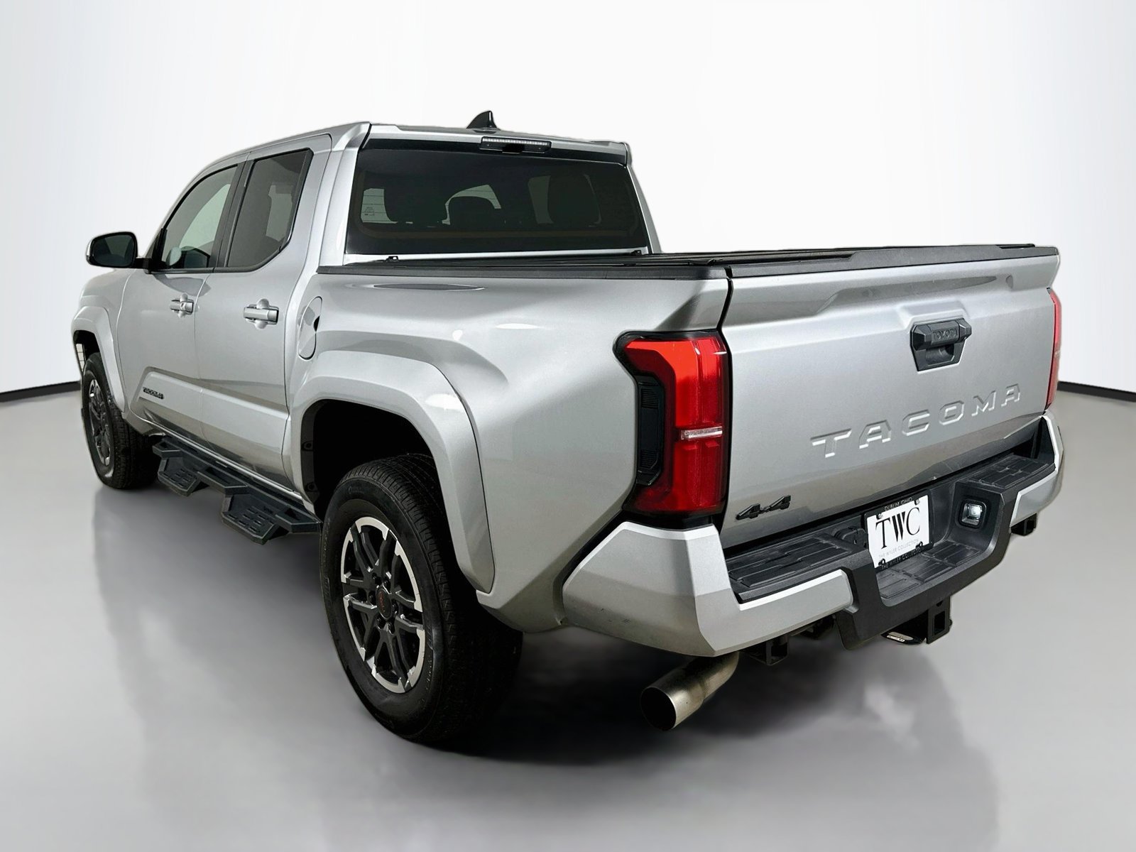 Used 2026 Toyota Tacoma TRD Sport AWD/4WD image 7