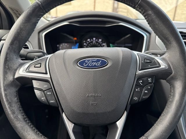 Used 2014 Ford Fusion Titanium image 17