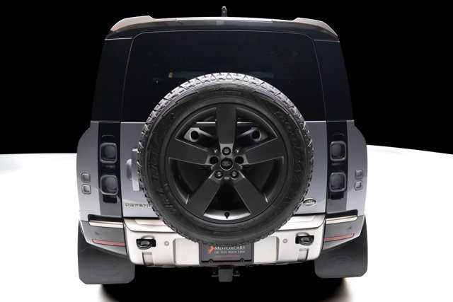 Used 2021 Land Rover Defender 90 X AWD/4WD image 24