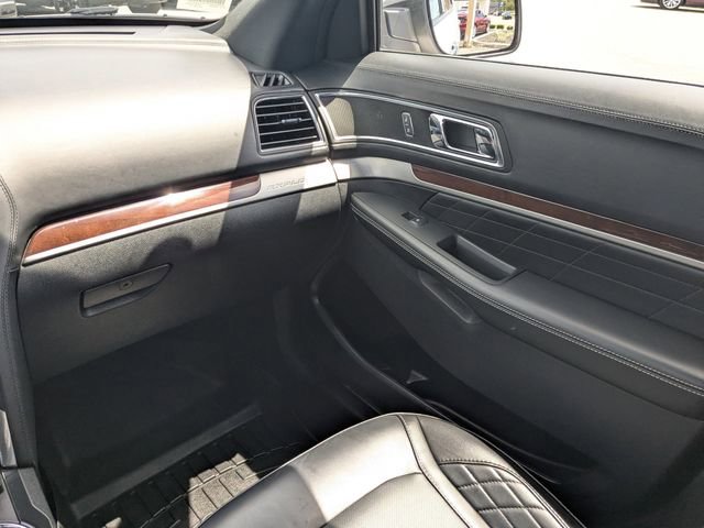 Certified 2018 Ford Explorer Platinum AWD/4WD image 16