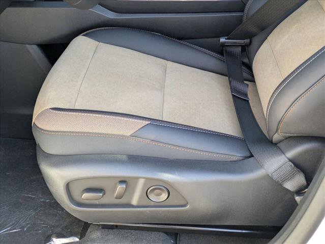 New 2026 Chevrolet Equinox ACTIV w/ Safety and Technology Package image 4