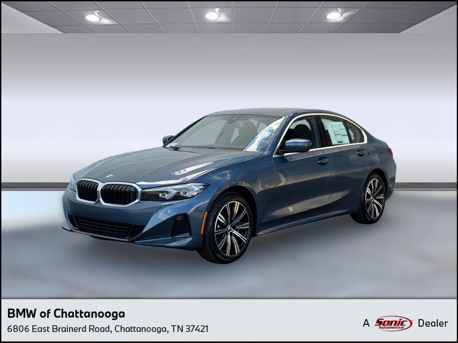 New 2026 BMW 330i xDrive Sedan w/ Premium Package AWD/4WD image 1