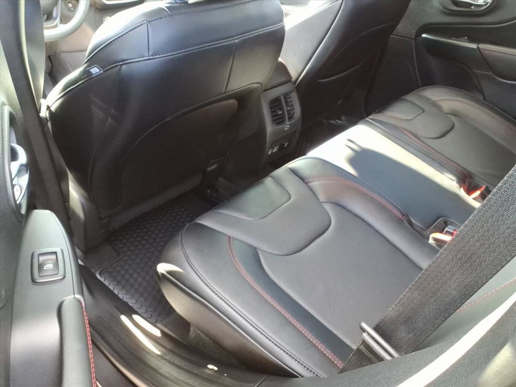 Used 2022 Jeep Cherokee Trailhawk w/ Premium Leather Package image 32