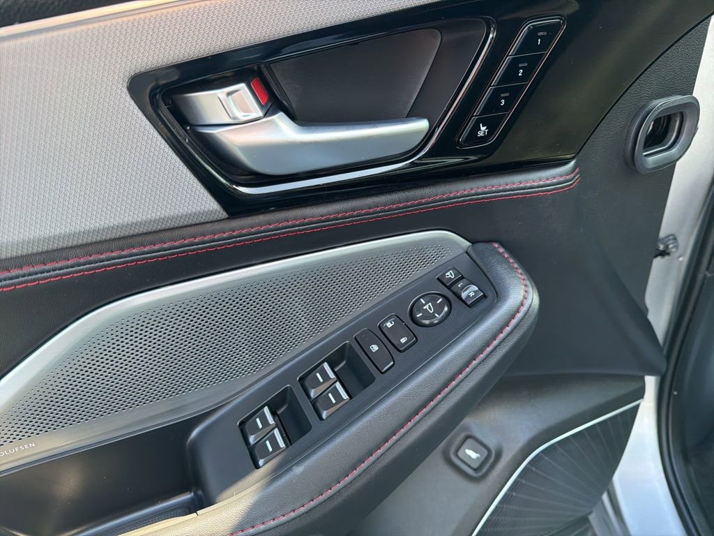 Used 2025 Acura MDX A-Spec image 23