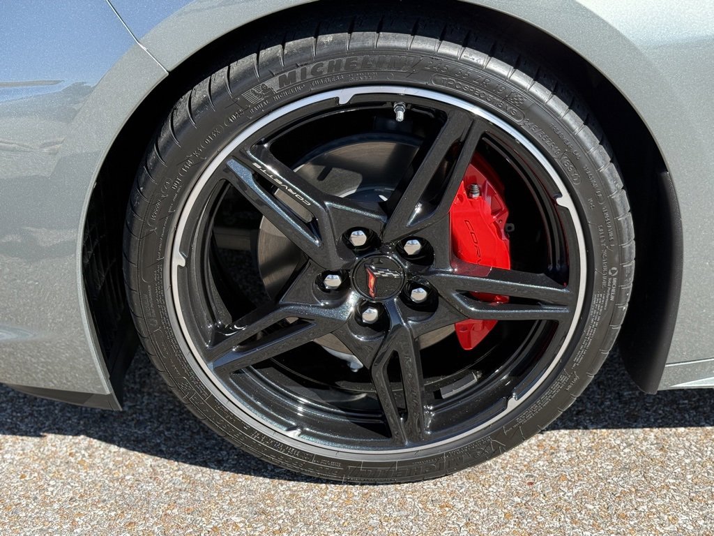 Used 2023 Chevrolet Corvette Stingray Convertible w/ 1LT image 16