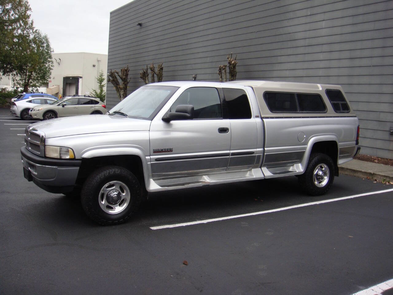 Used 2001 Dodge Ram 2500 Truck 4x4 Quad Cab image 1