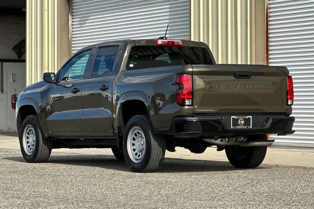 Used 2024 Chevrolet Colorado W/T image 4