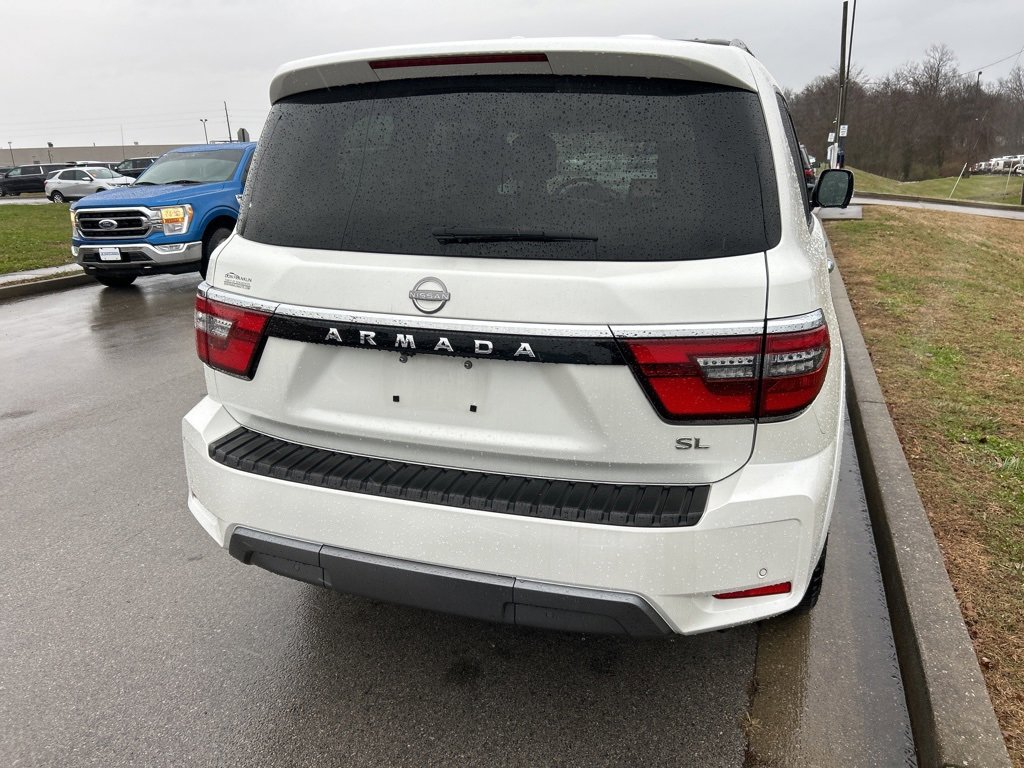 Used 2022 Nissan Armada SL w/ Captain's Chairs Package image 5