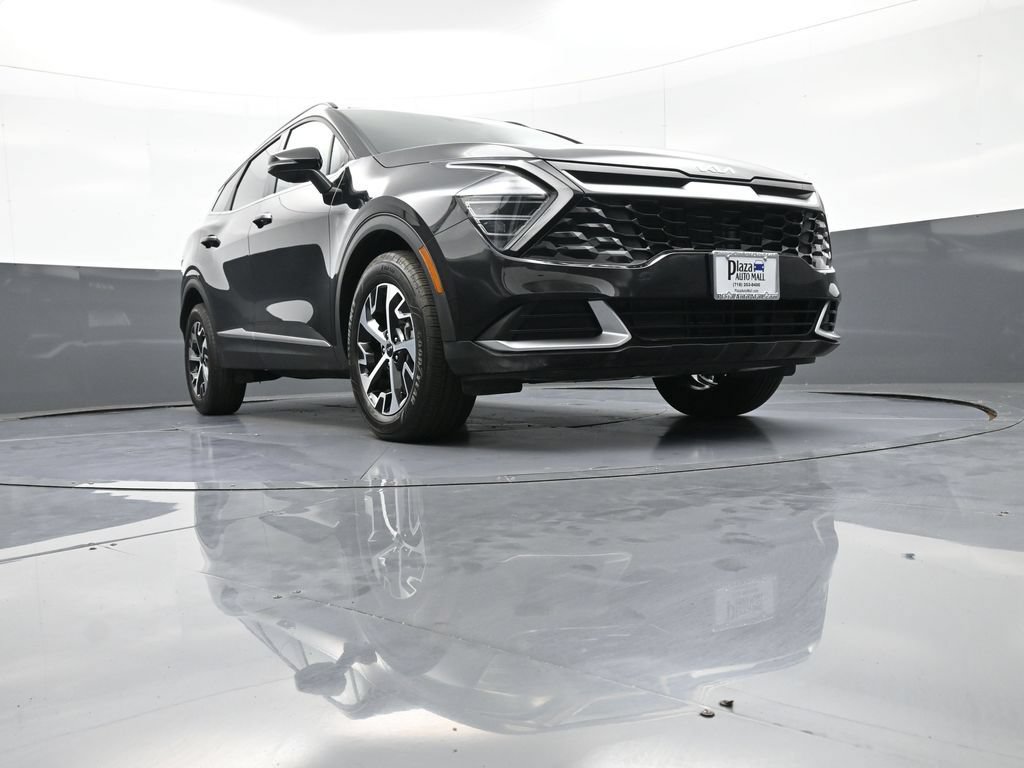 Certified 2025 Kia Sportage EX w/ EX Premium Package AWD/4WD image 29