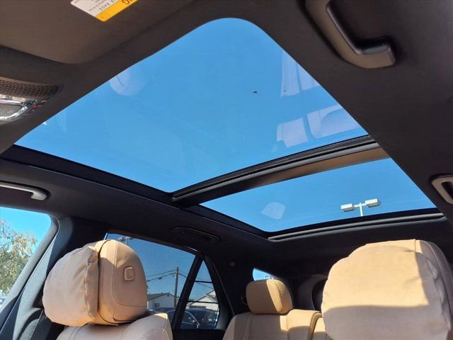 New 2026 Mercedes-Benz GLE 580 4MATIC image 14