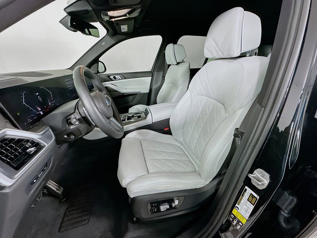 Certified 2024 BMW X5 xDrive40i w/ M Sport Package image 21
