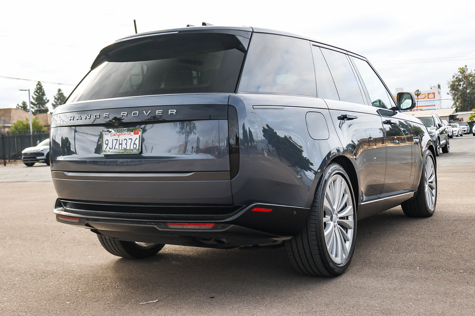 Certified 2024 Land Rover Range Rover SE AWD/4WD image 5