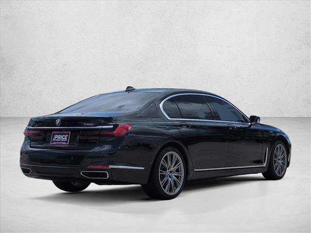 Used 2022 BMW 740i w/ Premium Package RWD image 5