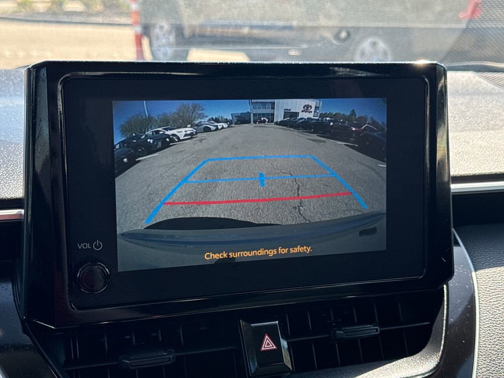 Used 2025 Toyota Corolla LE AWD/4WD image 23