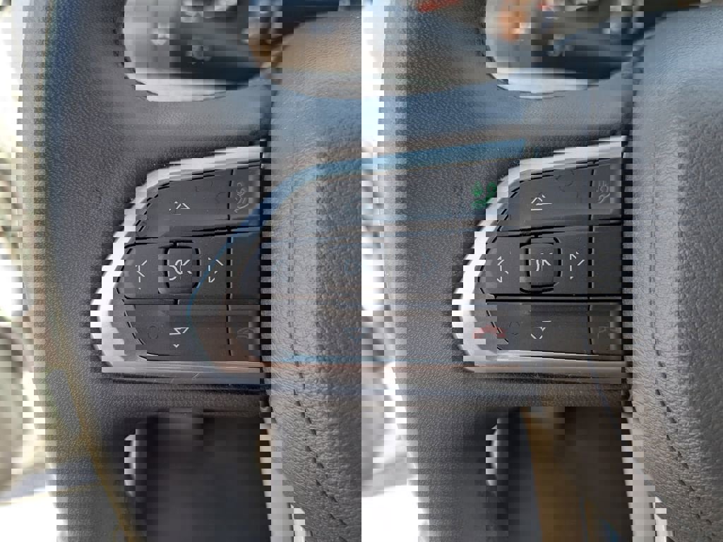 Used 2023 Jeep Compass Latitude image 26