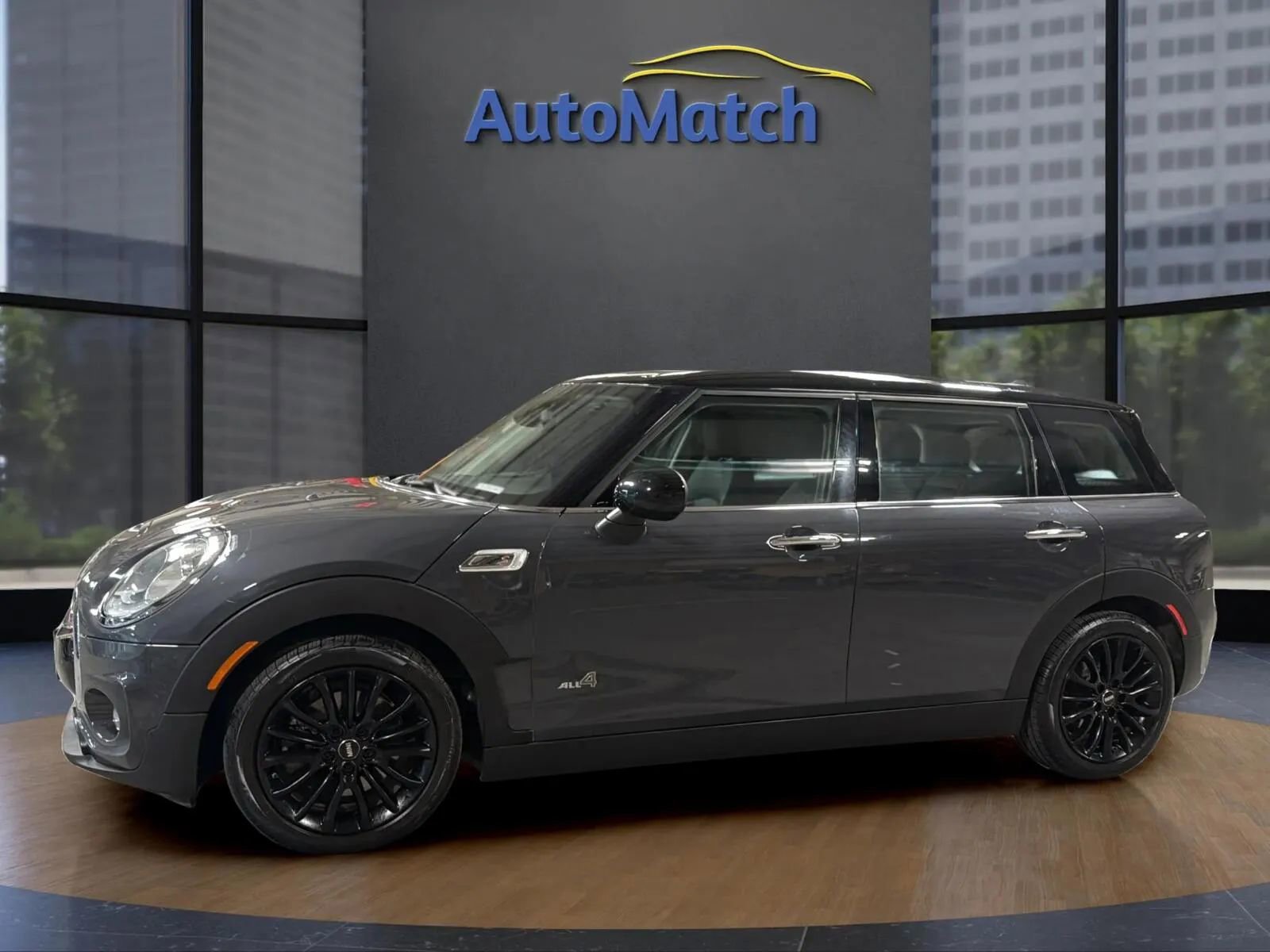 Used 2019 MINI Cooper Clubman S image 5