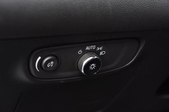 Used 2024 Buick Encore GX Sport Touring image 10