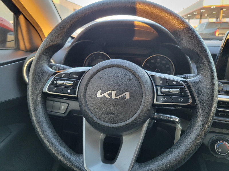 Used 2022 Kia Forte LXS FWD image 30