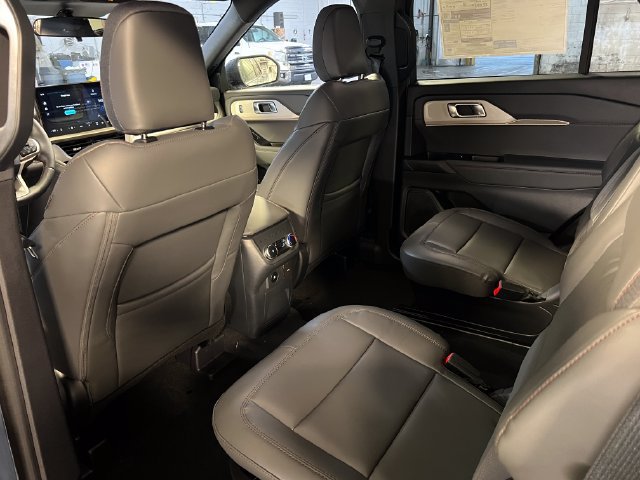 New 2027 Ford Explorer Active AWD/4WD image 21