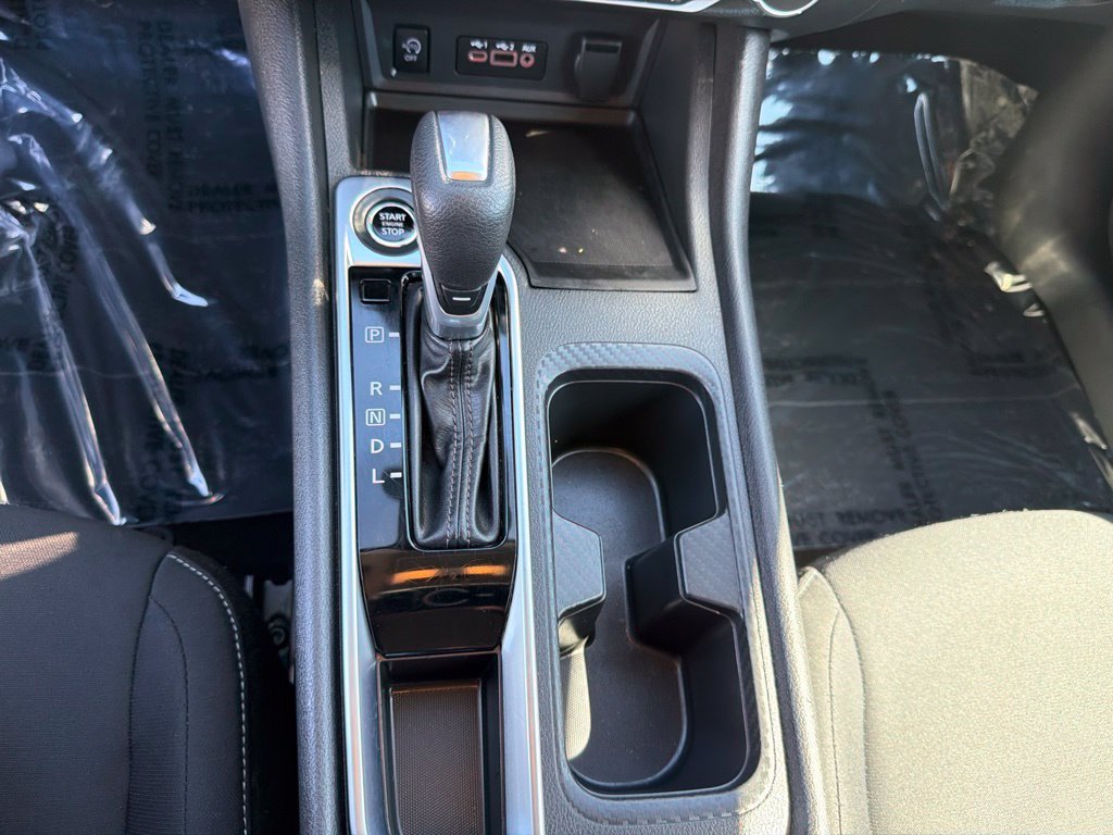Used 2024 Nissan Sentra SV FWD image 25