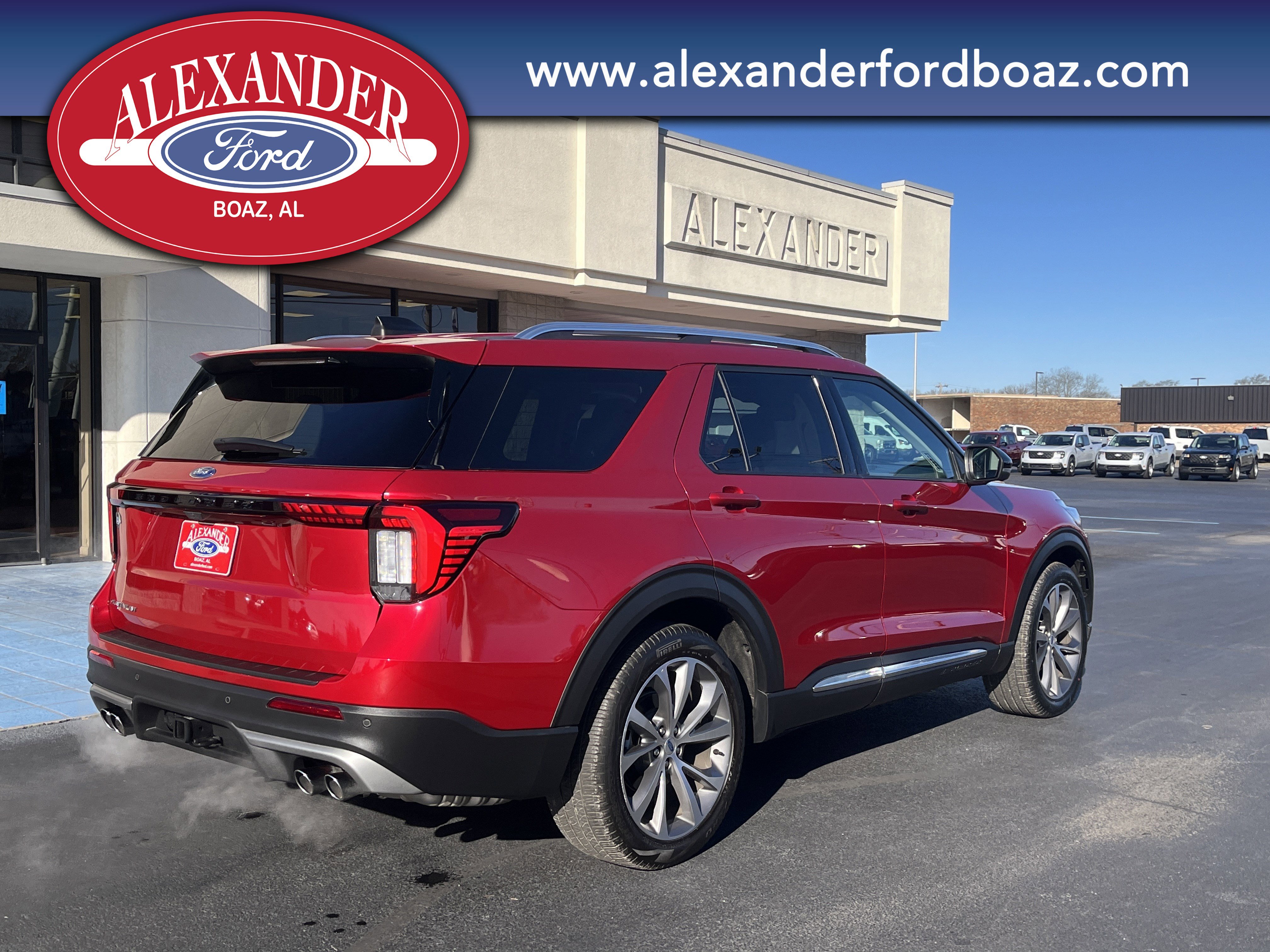Used 2025 Ford Explorer Platinum w/ Ultimate Package RWD image 4