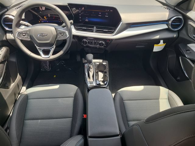 New 2026 Chevrolet Trax LT w/ Midnight Edition FWD image 13