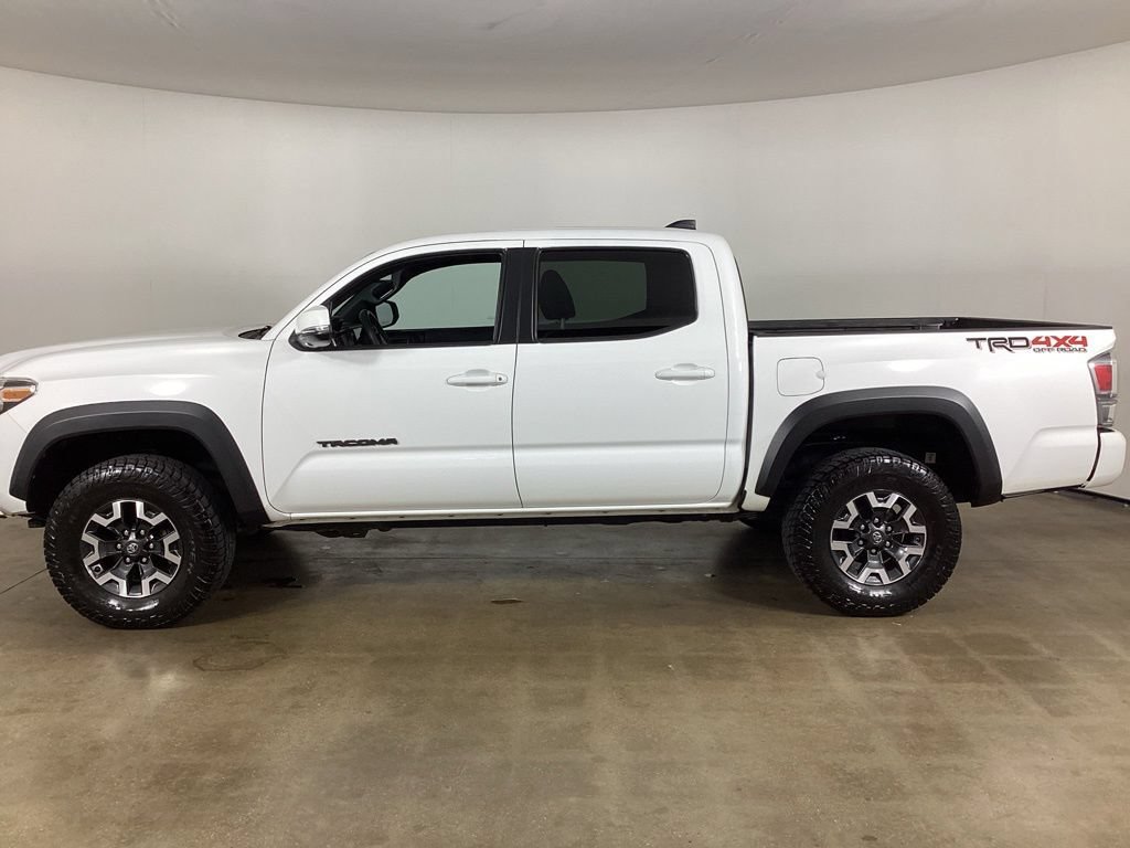 Used 2021 Toyota Tacoma TRD Off-Road w/ Advanced Technology Package AWD/4WD image 9