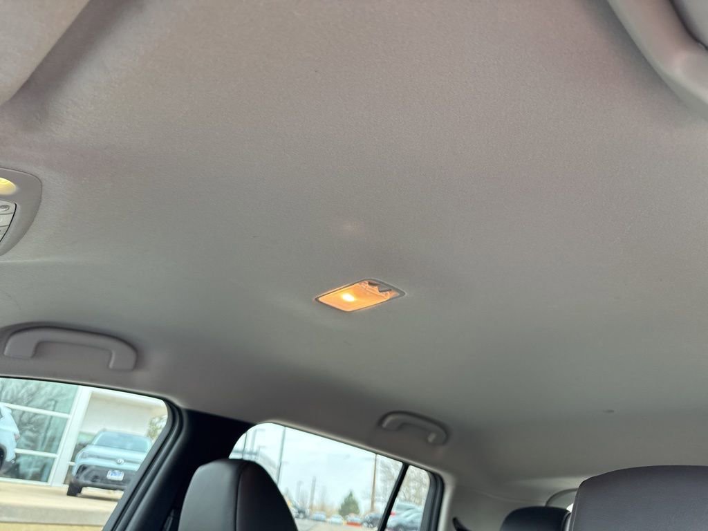 Used 2020 Nissan Leaf SL Plus image 23