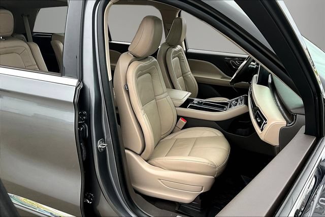 Used 2021 Lincoln Aviator Reserve w/ Equipment Group 201A AWD/4WD image 29
