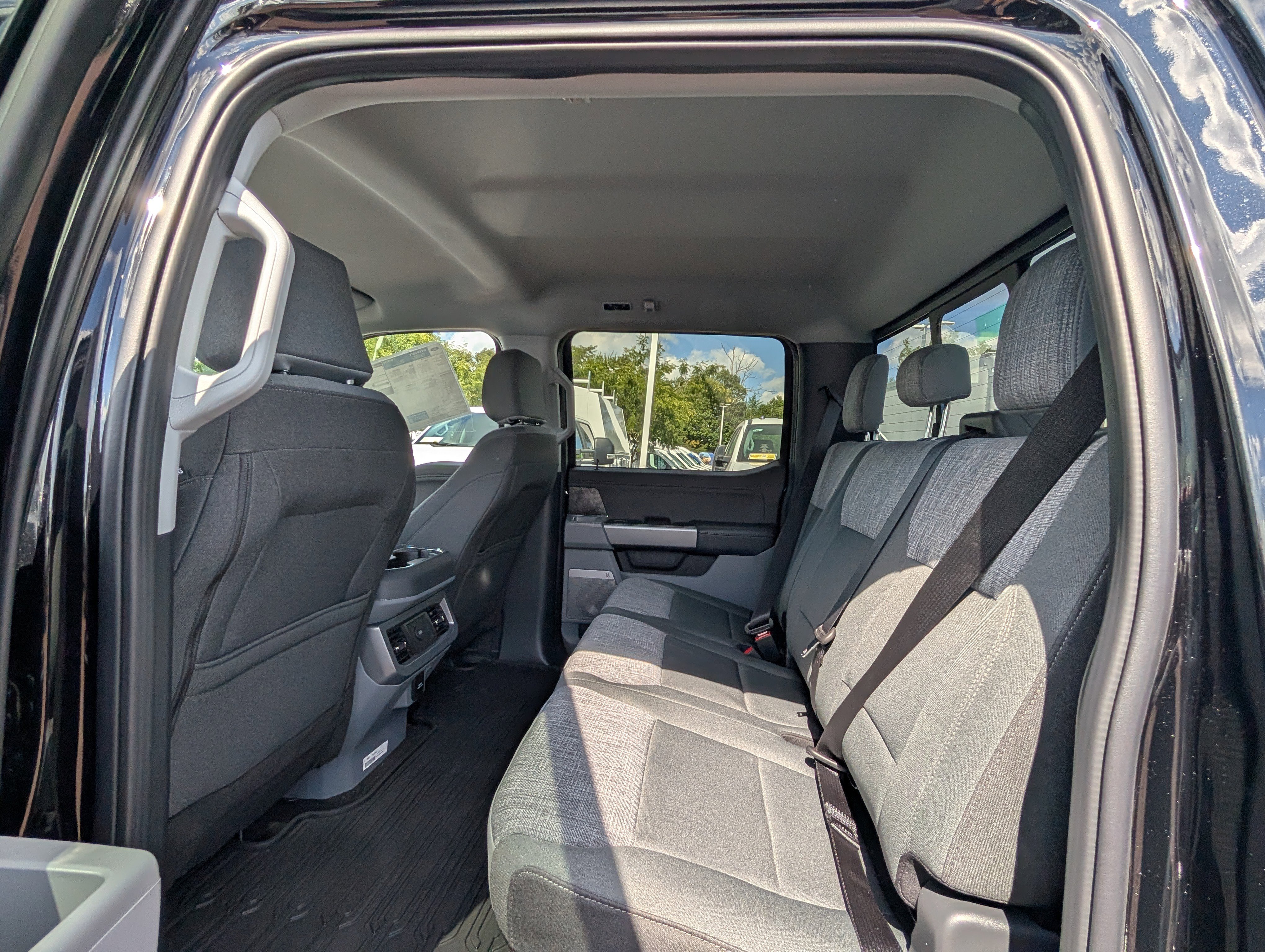 New 2026 Ford F250 XLT w/ XLT Premium Package image 12