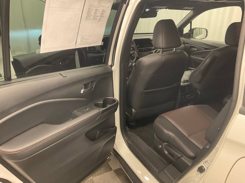 Used 2021 Honda Pilot Black Edition image 33