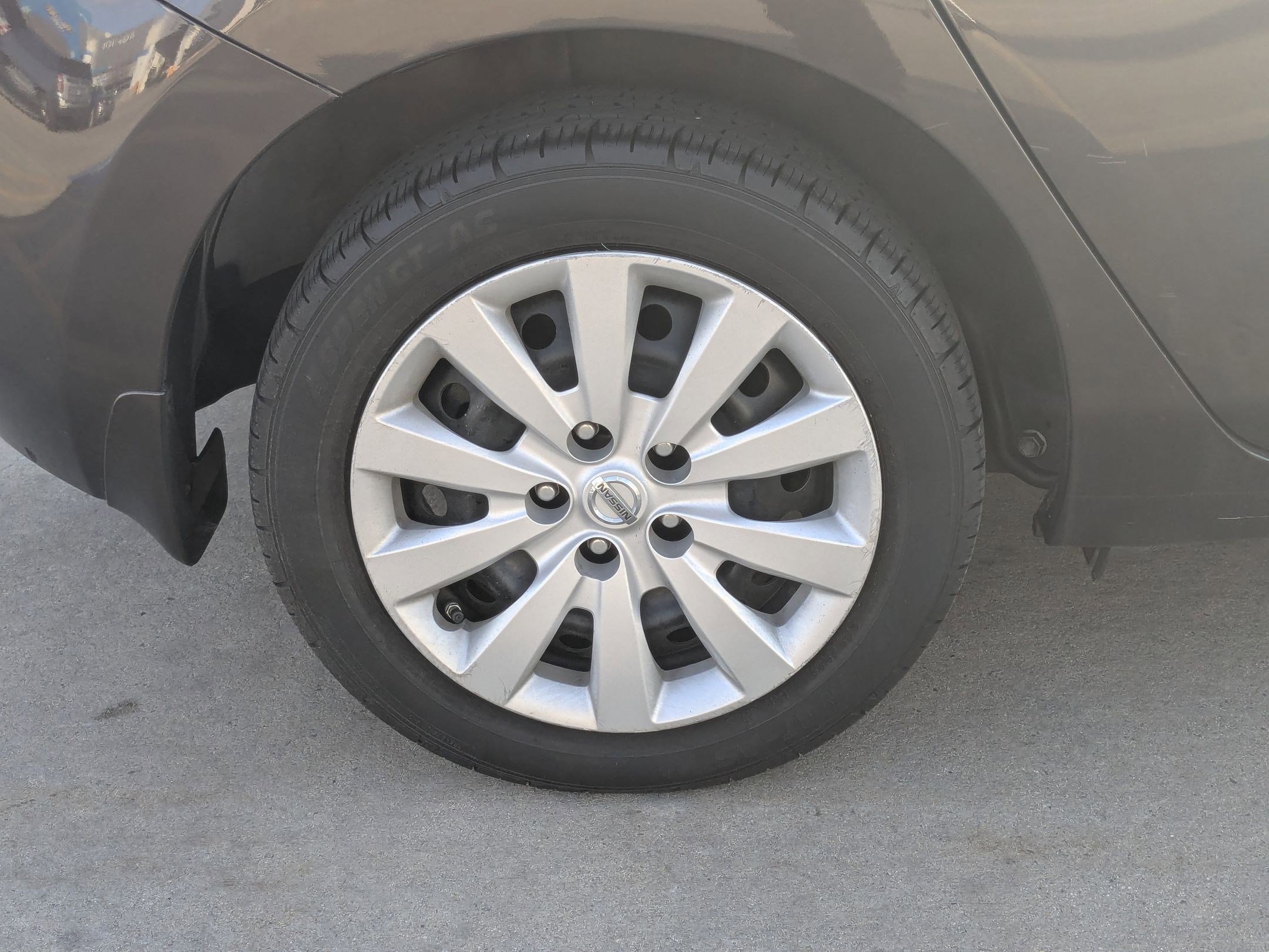 Used 2016 Nissan Leaf S w/ Charger Package image 11